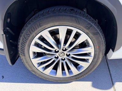 2026 Toyota Highlander Platinum