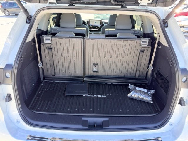 2026 Toyota Highlander Platinum