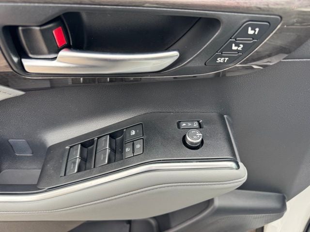 2026 Toyota Highlander Hybrid Limited