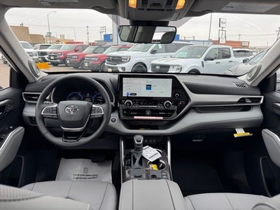 2026 Toyota Highlander Hybrid Limited