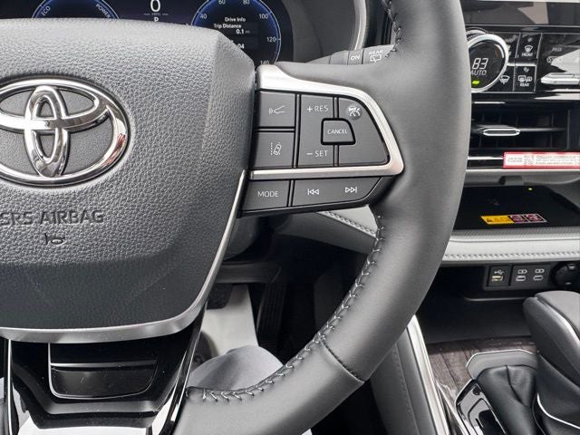 2026 Toyota Highlander Hybrid Limited