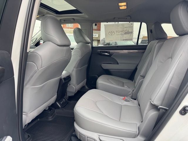 2026 Toyota Highlander Hybrid Limited