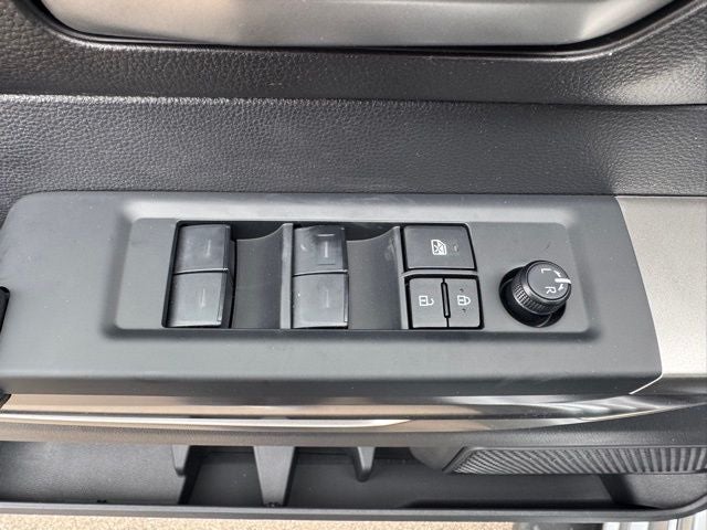 2026 Toyota Tundra SR5 - Photo 17
