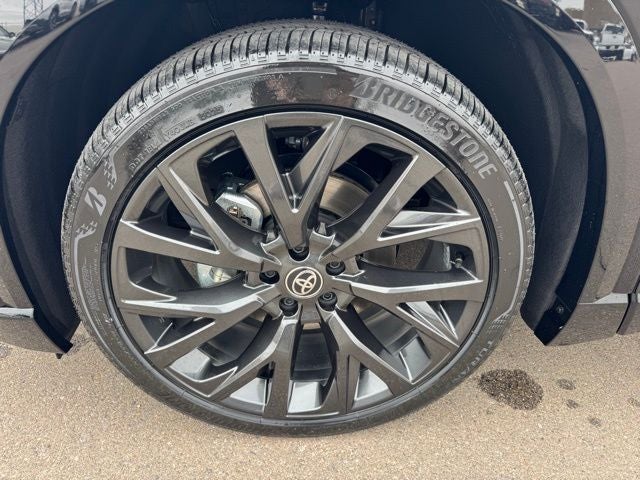 2026 Toyota Toyota Crown Signia Limited