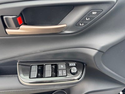 2026 Toyota Toyota Crown Signia Limited