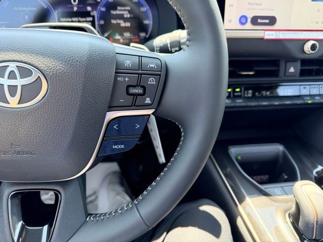 2026 Toyota Toyota Crown Signia Limited