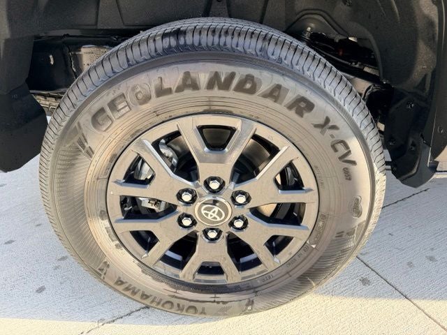2026 Toyota 4Runner SR5 - Photo 10
