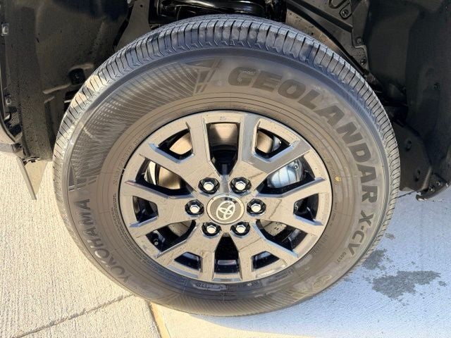 2026 Toyota 4Runner SR5 - Photo 12